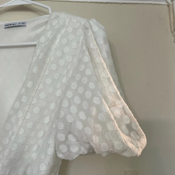 Fraiche By J Flowy White Polka Dot Puff Sleeve Mini Tie Wrap Dress Size Medium - Picture 4 of 6